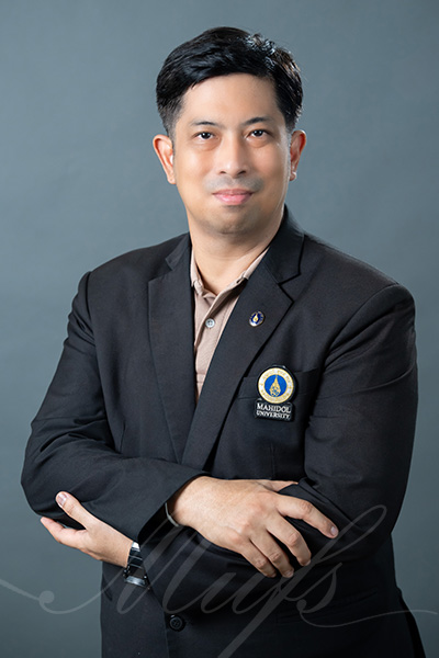  Lecturer Thitikom Puapansawat, Ph.D.